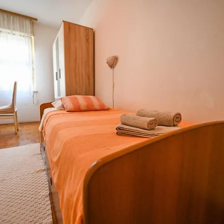 Mihaela Apartment Zadar