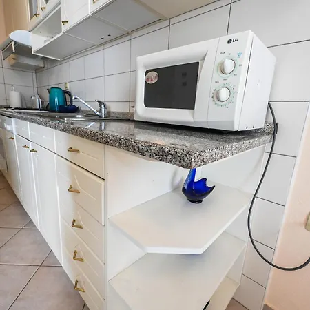 Mihaela Apartment *
